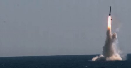 SJEVERNA KOREJA KOMENTIRA LANSIRANJE JUŽNOKOREJSKE RAKETE S PODMORNICE: "Izgleda nespretno, rudimentarno, infantilno... ako je to uopće prava SLBM raketa"