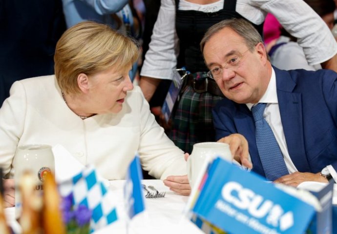 Angela Merkel pozvala da se glasa za Armina Lascheta