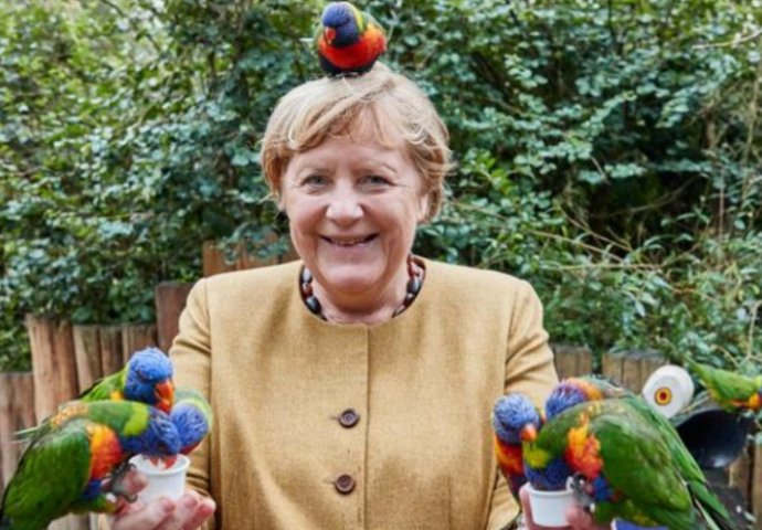 Angela Merkel s papagajima nasmijala internet