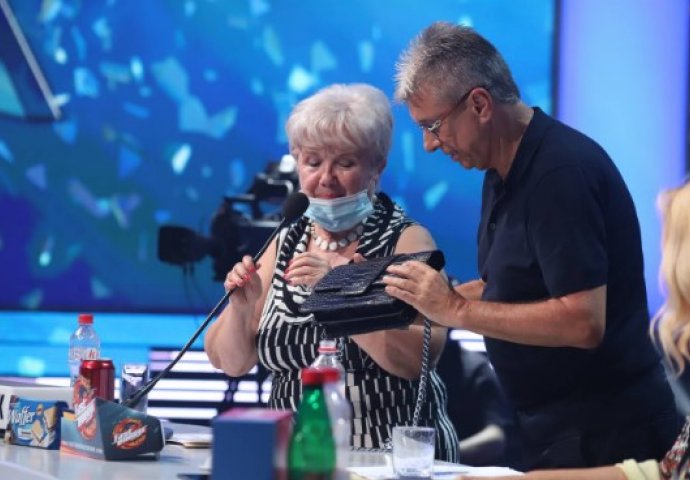 KARLEUŠA PRIJE 2 GODINE OBEĆALA TAŠNU NOVKI, CECA JOJ POKLONILA SINOĆ U EMISIJI: Pitanjem o Karleuši nasmijala sve, KAD JELENA VIDI...