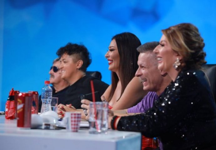 OD EUROVIZIJE DO ZVEZDA GRANDA, TAKMIČARKA SINOĆ IZAZVALA HAOS NA SCENI: Svi ostali u nevjerici kada su vidjeli, EVO KO JE ONA (FOTO)