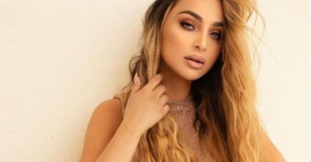 PROCURILA PRVA SLIKA TRUDNE MAJE BEROVIĆ:  Nevjerovatno se širi i komentariše - EVO KAKO IZGLEDA, NAZIRE SE STOMAČIĆ (FOTO)