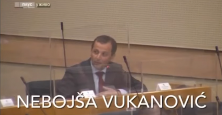 Vukanović na skupštini: "Hvala Bogu i šućur Allahu, 'Elhamdulilulah', usvojen je budžet prije pet minuta