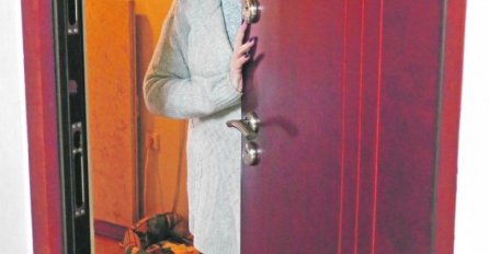 KUHA U STAROJ MALOJ ŠERPI, OVDJE ŽIVI LEPA LUKIĆ: Otvorila vrata svog doma, svima zapao za oko 1 DETALJ