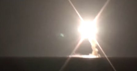 NOVA GENERACIJA "NEZAUSTAVLJIVOG" NAORUŽANJA: Rusija po prvi put testirala hipersoničnu raketu Cirkon ispaljenu s podmornice