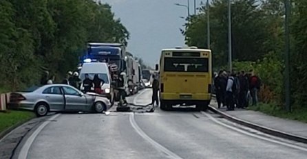 Teška nesreća kod Mostara: Sudarili se autobus i automobil