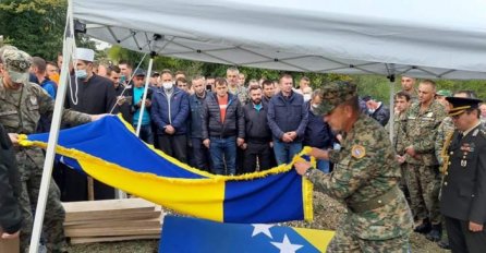 Ispraćen uz vojne počasti: Klanjana dženaza kadetu OSBiH Saidu Hasanoviću