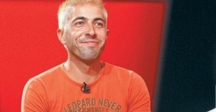 SJEĆATE SE BUREKA IZ "VELIKOG BRATA": Sad je nabacio kilograme i obrijao glavu, SVE JE DEBLJI I DEBLJI - ne liči na sebe (FOTO)