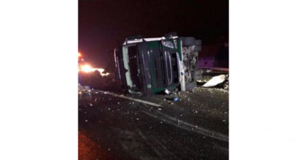 Teška nesreća u Hrvatskoj: Vozač kamiona ispao iz kabine, bore mu se za život