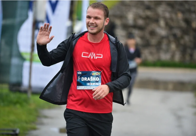 U Banjoj Luci održan prvi gradski maraton: Trčao i gradonačelnik Draško Stanivuković
