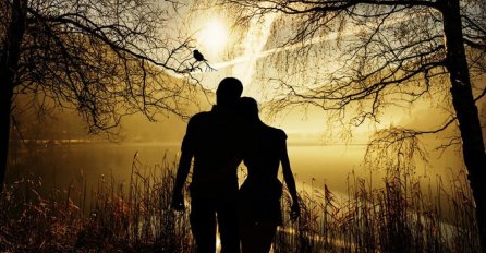 ASTROLOZI OBJAVILI LJUBAVNI HOROSKOP ZA OKTOBAR: Ova dva znaka će stati na ludi kamen, JEDAN NEK SE SPREMI NA GORKE SUZE 