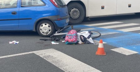Nesreća u Sarajevu: Automobil udario biciklistu