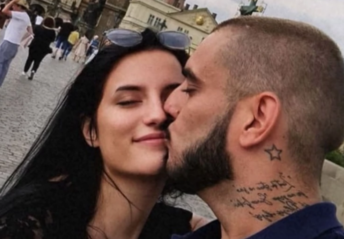 BARBARA JE REKLA "DA": Djevojka Darka Lazića pokazala ruku, objavila sretne vijesti  (FOTO)