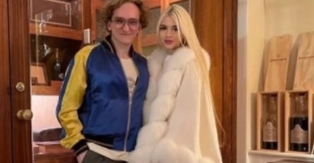 EVO KAKO SE U BEOGRADU PROVODI ZET ŽELJKA MITROVIĆA: U USTIMA TOMPUS OD 1000 EURIĆA, A U RUKAMA... (FOTO)