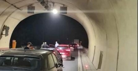 Nesreća na M-17 u Vranduku: Sudar tri vozila, ima povrijeđenih