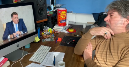 MAGNIFICO GLEDA I NE VJERUJE: Dodik pjesmu iz 2010. predstavio kao staru ratnu