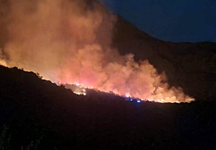 Požar kod Makarske: Na terenu 90 vatrogasaca