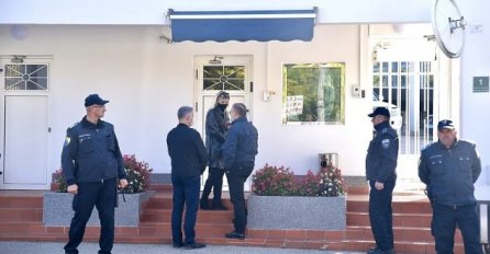 Demonstranti ušli na sastanak u OHR, građani poslali poruke liderima SNSD-a, SDA i HDZ-a