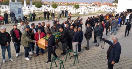 Tuga do neba: Dženaza za sedam stradalih u požaru u Brčkom