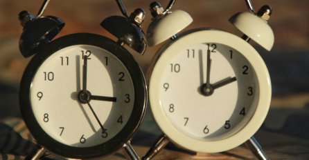 NE ZABORAVITE POMJERITI SAT U nedjelju počinje zimsko računanje vremena