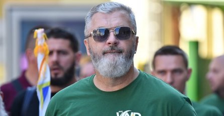 MOJI BOŠNJACI, ZAŠTO SE PONAŠAMO KAO ZADNJE KUKAVICE: I nek vam onda i pjevaju usred Sarajeva - NEMA TE VIŠE ALIJA!