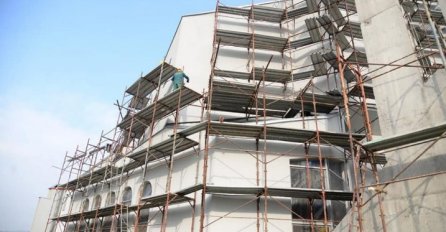 Biznismen izgradio džamiju u Sarajevu, sada dao 100.000 KM za obnovu katoličke crkve