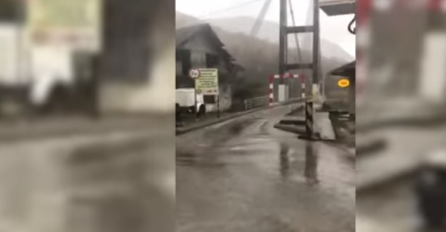 DRAMATIČNE SLIKE IZ JABLANICE: Bujice i klizišta nosile sve pred sobom, poplavile kuće