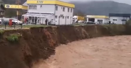 Benzinskoj pumpi i motelu kod Sarajeva prijeti urušavanje, voda nosi sve