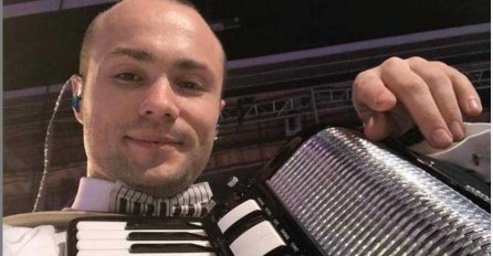 ACA SOFRONIJEVIĆ SE SINOĆ POJAVIO SA DJEVOJKOM NA CRVENOM TEPIHU: Pojavila se u haljini koja oduzima dah, SVI SU U NJIH GLEDALI