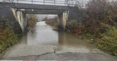 Kiša stvorila manje probleme u Kalesiji i Živnicama, ekipe spremne za alarmantnije situacije