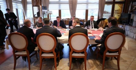 Pozadina dolaska Orbana: Dodik tražio pomoć?