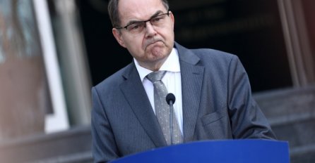 Schmidt za BBC Radio: Nema mirnog raspuštanja BiH, bonske ovlasti stoje mi u fioci