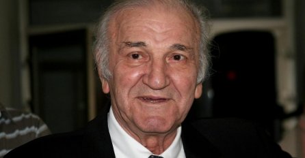 EVO KAKO DANAS IZGLEDA UNUK BATE ŽIVOJINOVIĆA: Isti je deda, izrastao u prelijepog i uspješnog momka