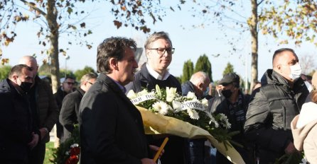 I VUČIĆ STIGAO NA SAHRANU MARINKU ROKVIĆU: Donio veliki vijenac na kojem su pisale dvije riječi