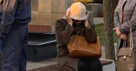 VESNI ZMIJANAC POZLILO NA MARINKOVOJ SAHRANI: Uhvatila se za glavu i odmah sjela 