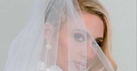 UDALA SE PARIS HILTON U 40. GODINI: Objavljena slika s raskošnog vjenčanja, evo kako izgledaju mladenci (FOTO)