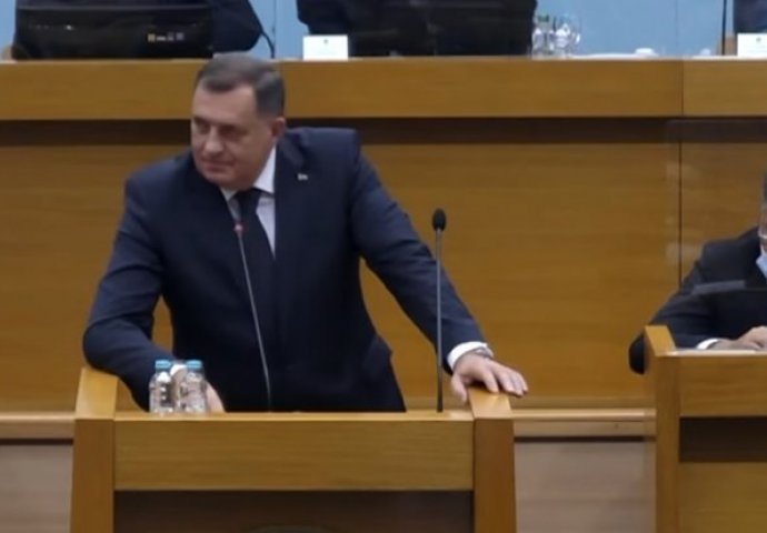 Dodik: Erdogan ponudio pomoć, Izetbegović odbio