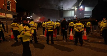NAKON EKSPLOZIJE ISPRED BOLNICE U Liverpulu uhapšene tri osobe zbog terorističkog napada