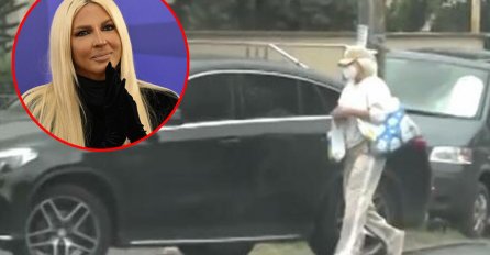 KARLEŠA U ŠIROKOJ TRENERCI OTIŠLA U PRODAVNICU: Bez šminke i sa zavezanom kosom, EVO KAKO IZGLEDA IZBLIZA (FOTO)