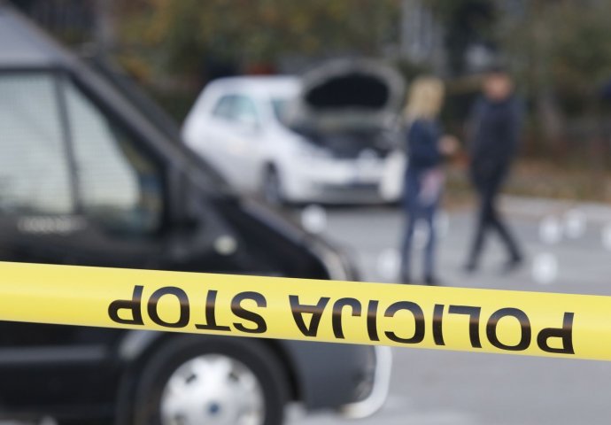 Uhapšene tri osobe zbog vandalskog čina na mezarju u Brčkom
