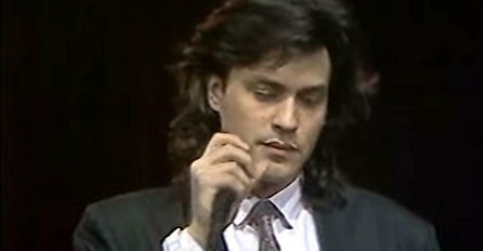 Zavodio je dame širom stare Juge, a srce mu je osvojila Lokica Stefanović: Evo kako danas izgleda čuveni muzičar (FOTO)