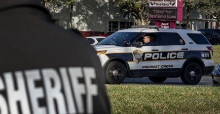 Terencem uletio u paradu: Najmanje je 5 mrtvih i 40 povrijeđenih, objavljeni su prvi snimci