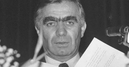 Kako su predstavnici RS-a odbijali dogovor u Dejtonu, umjesto njih se potpisivao ministar iz Srbije