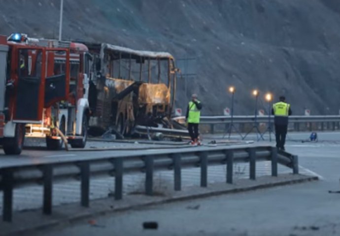 Izgorio autobus s turistima iz Sjeverne Makedonije, najmanje 45 žrtava
