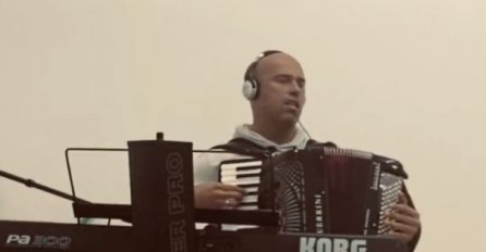 Milan Tegeltija zasvirao na harmonici, evo kako zvuči