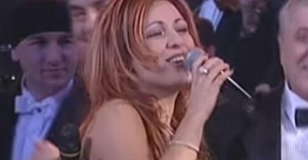 SJEĆATE LI SE RENI I NJENOG HITA "MERCEDES", kad vidite kako sada izgleda ZINUT ĆETE: Drastična promjena! (FOTO)