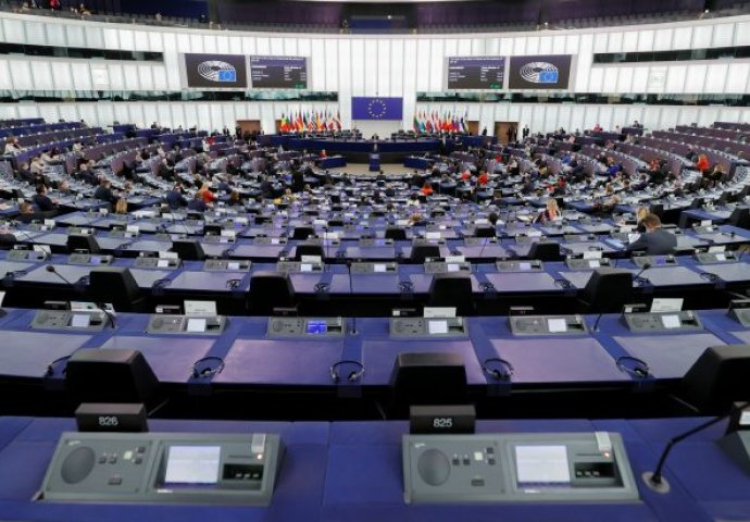 Članovi Evropskog parlamenta traže čvrste sankcije za Dodika i njegove saradnike