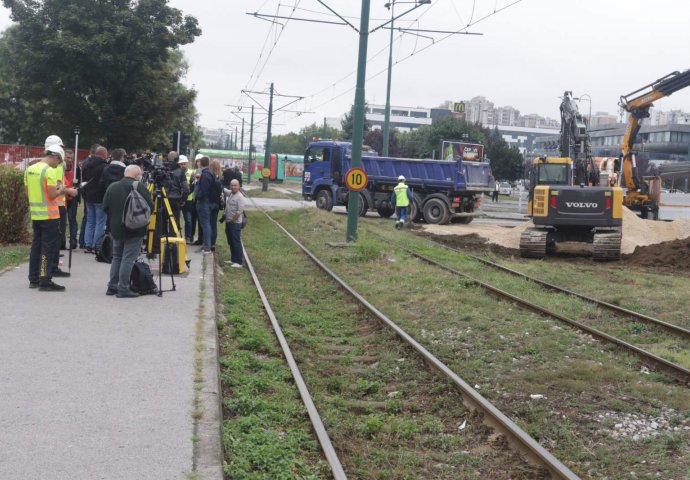 Rekonstrukcija pruge od Nedžarića do RTV doma, tramvaji voze od Čengić Vile do Baščaršije