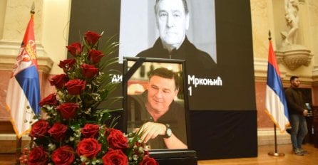 OPROŠTAJ OD MILUTINA MRKONJIĆA Porodica, kolege i prijatelji u Skupštini Srbije, Vučić se upisao u knjigu žalosti