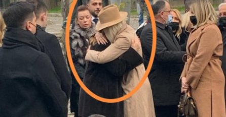 KARLEUŠA SE PRIJE SAT VREMENA OGLASILA NA INSTAGRAMU: Nakon sahrane morala je nešto napisati o Mrki, "ON JE SVUDA IŠAO SA..."